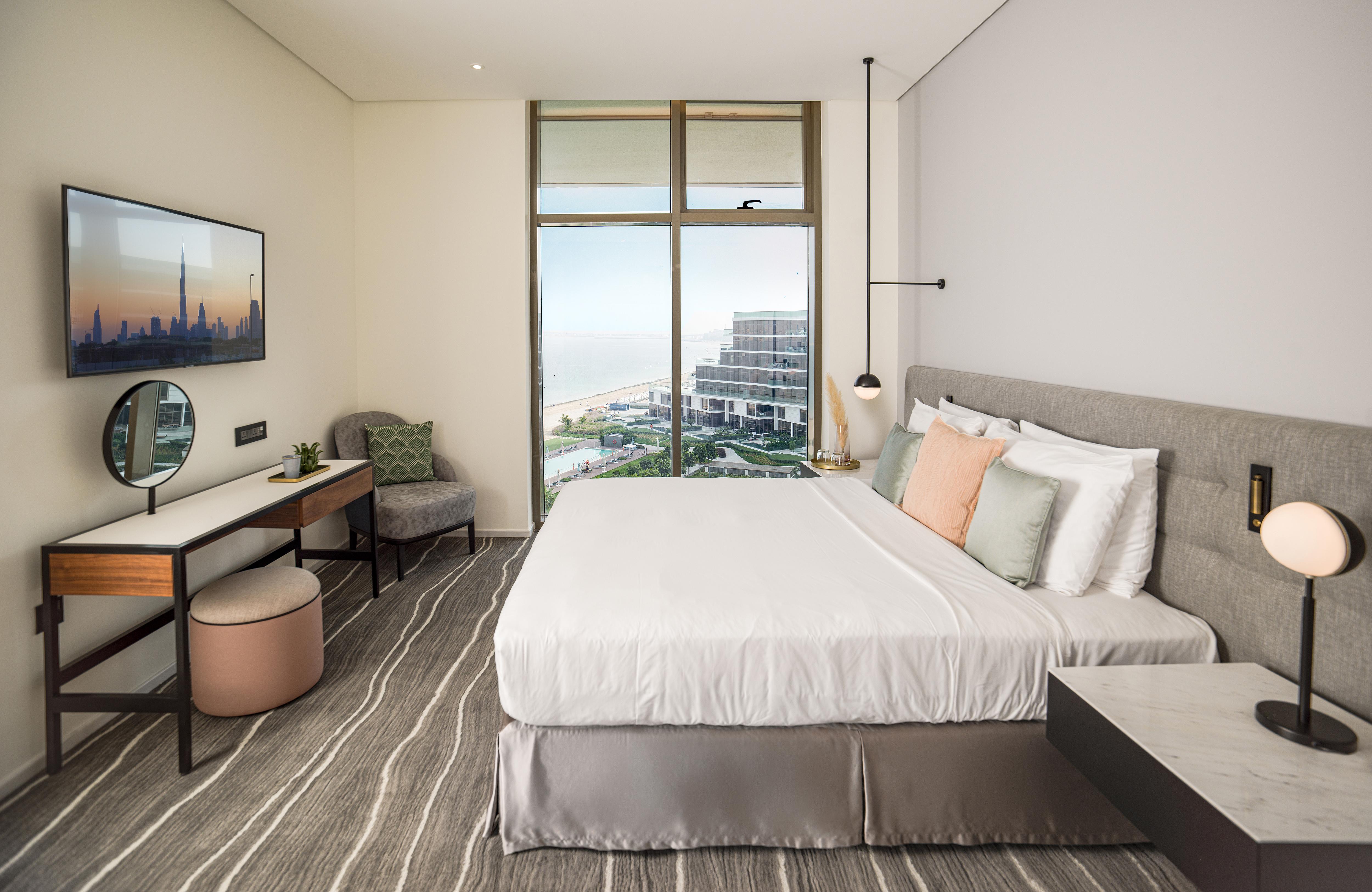 Th8 Palm Dubai Beach Resort, Vignette Collection By Ihg エクステリア 写真 A bedroom at the hotel