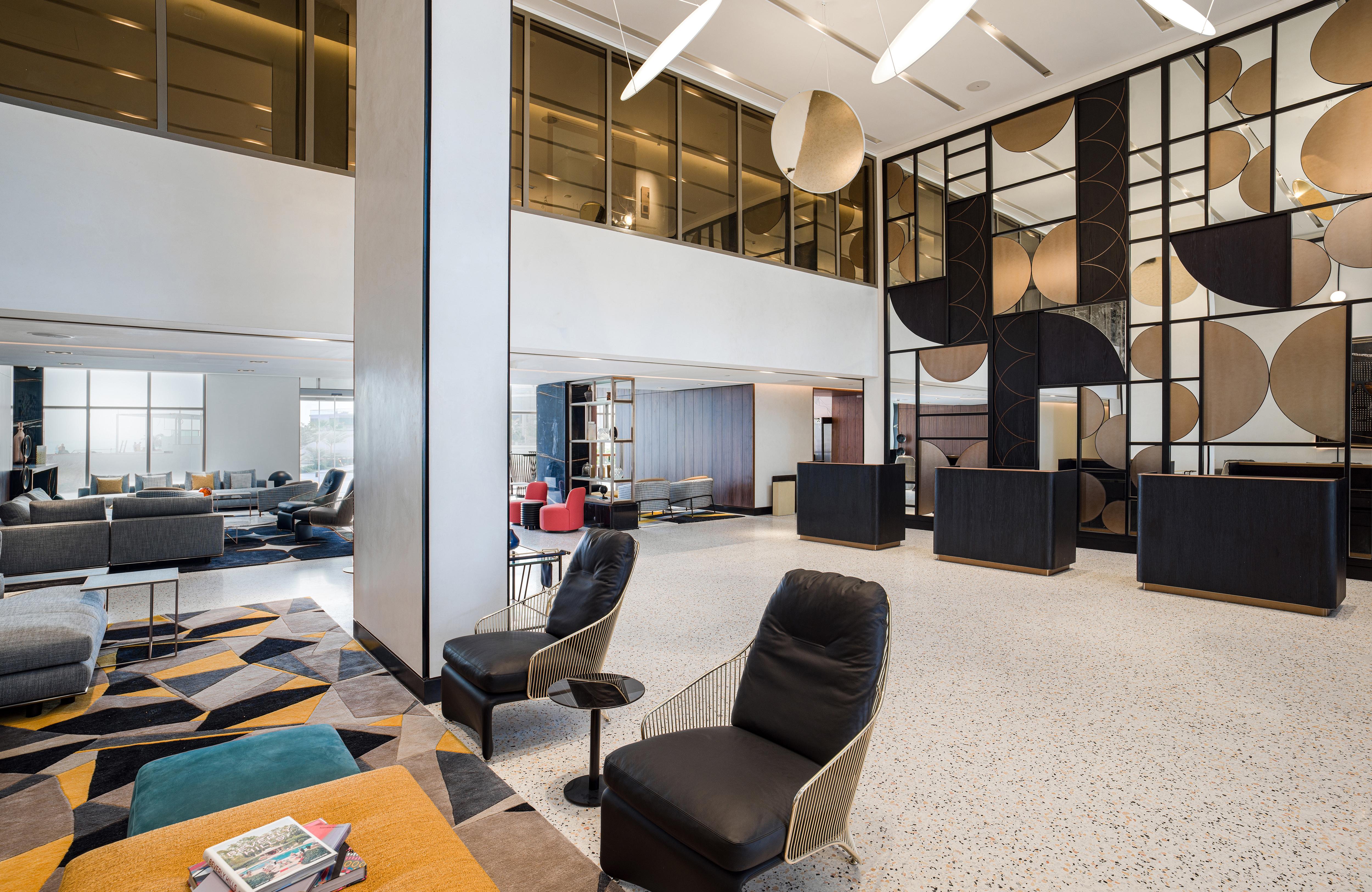 Th8 Palm Dubai Beach Resort, Vignette Collection By Ihg エクステリア 写真 The lobby of the hotel