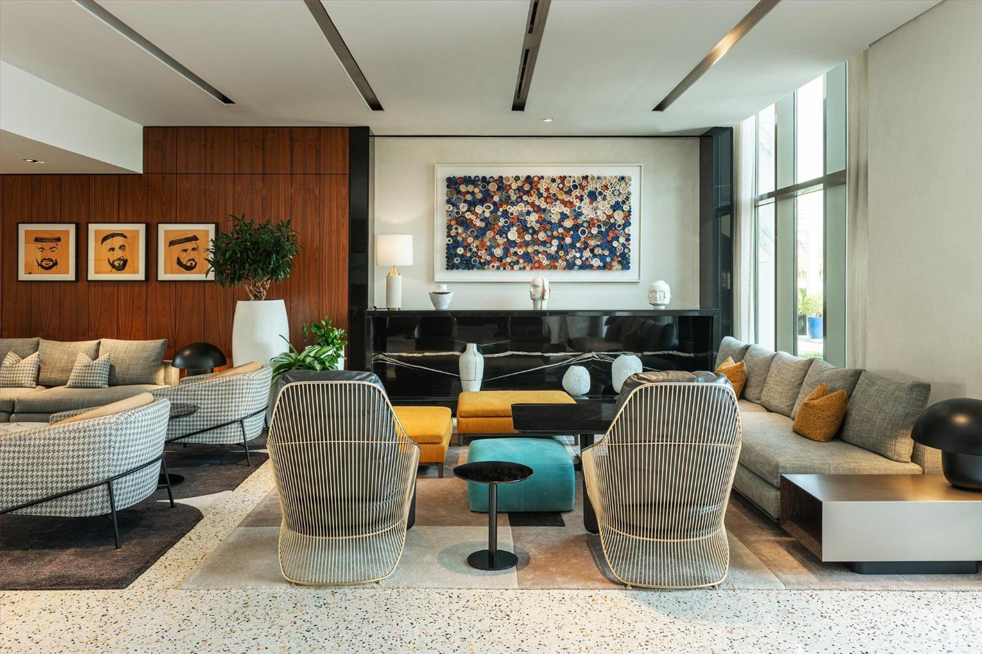 Th8 Palm Dubai Beach Resort, Vignette Collection By Ihg エクステリア 写真 The lobby of the Ritz-Carlton, Downtown, Los Angeles