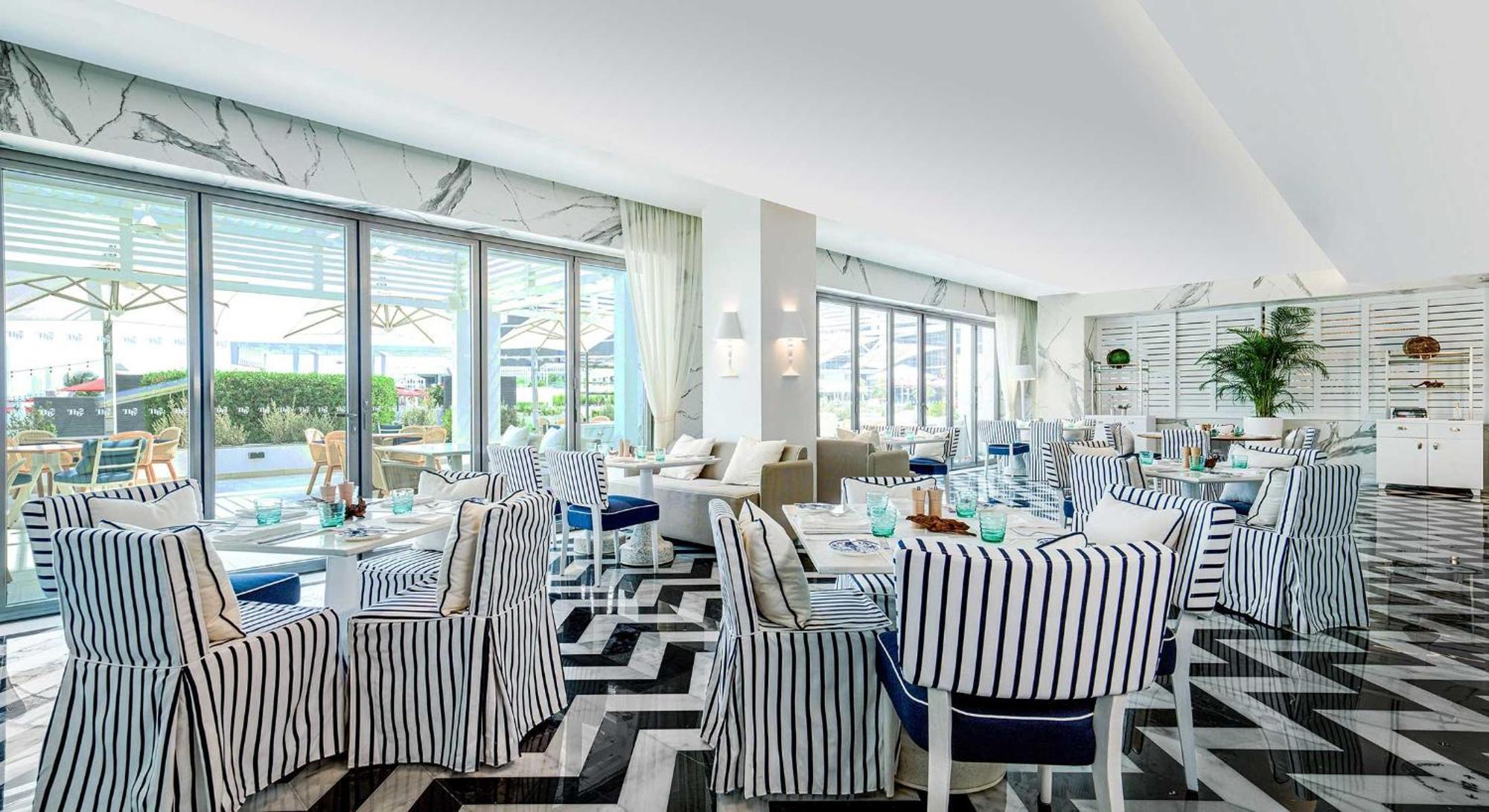 Th8 Palm Dubai Beach Resort, Vignette Collection By Ihg エクステリア 写真 Restaurant