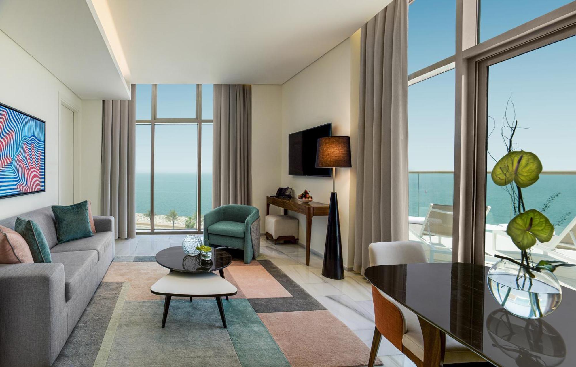 Th8 Palm Dubai Beach Resort, Vignette Collection By Ihg エクステリア 写真