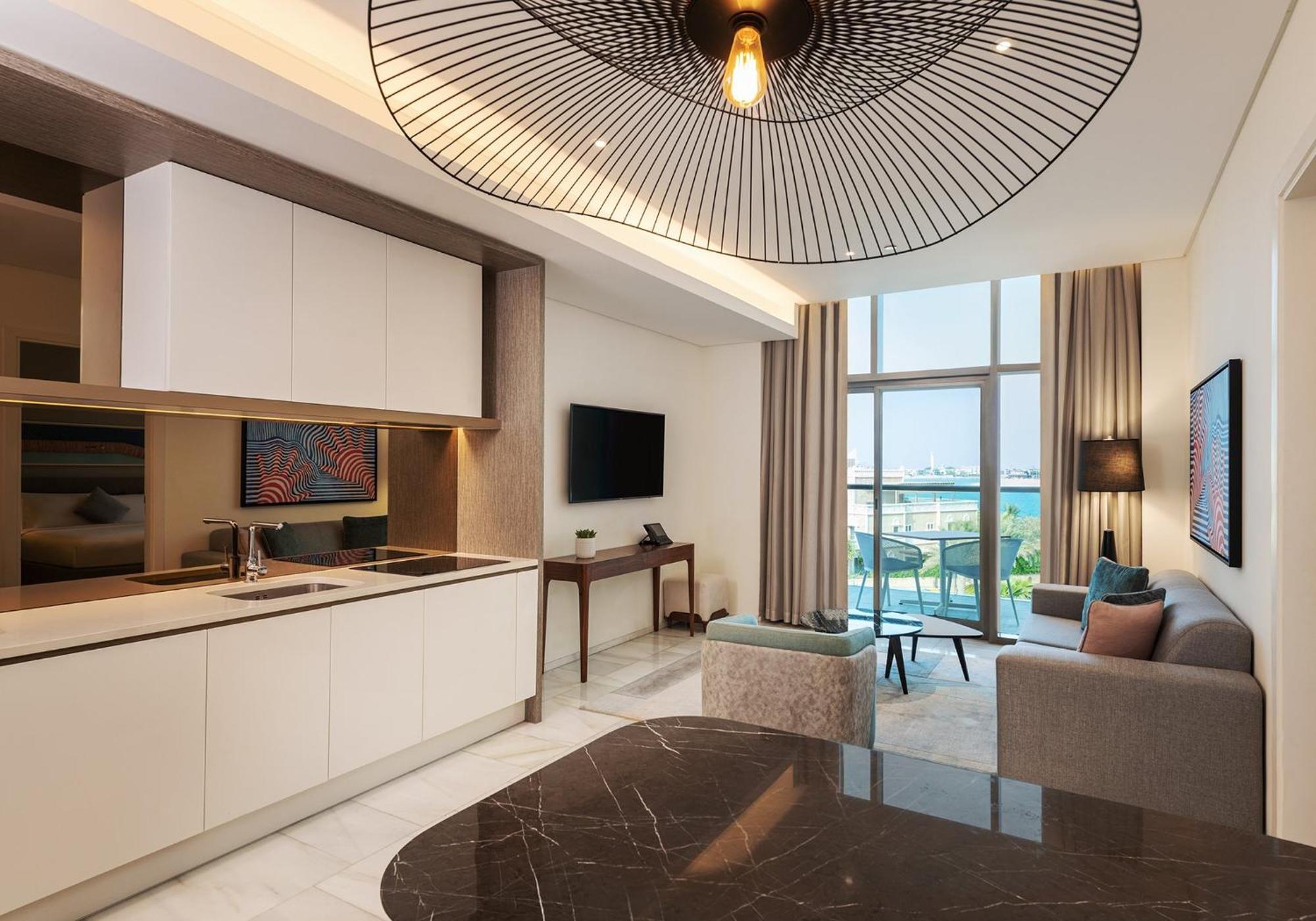 Th8 Palm Dubai Beach Resort, Vignette Collection By Ihg エクステリア 写真
