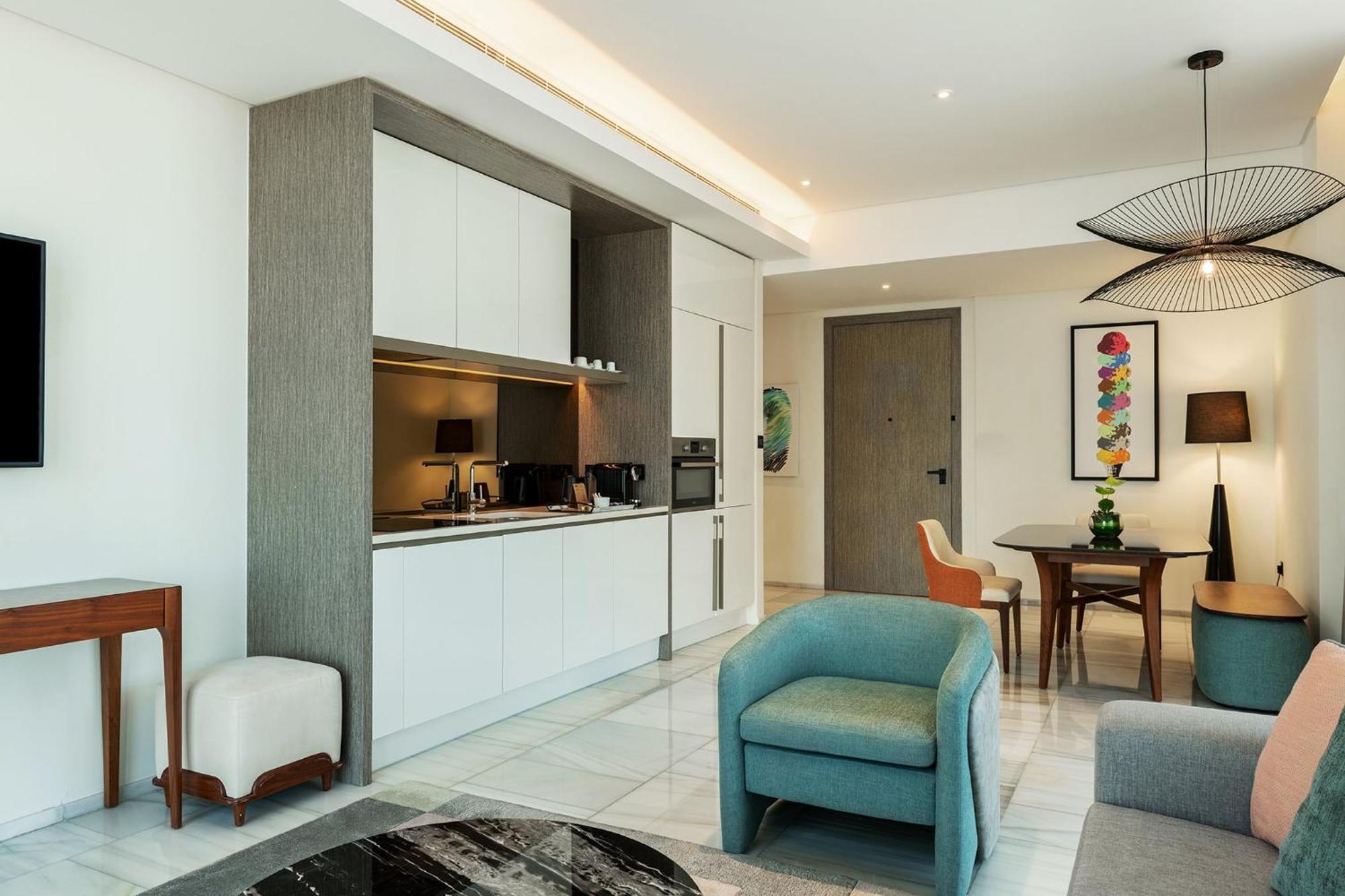 Th8 Palm Dubai Beach Resort, Vignette Collection By Ihg エクステリア 写真